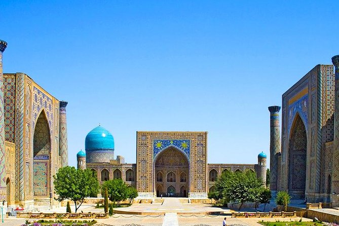2 Days Tour to Bukhara and Samarkand from Tashkent by train - Bukhara starts on foot at Lyab-i-Hauz