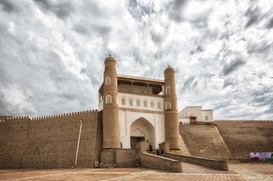 Bukhara: Full-Day Guided Tour with English-Speaking Guide - Why Bukhara works so well with a guide