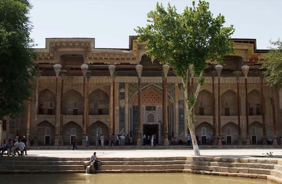 Bukhara: Full-Day Guided Tour with English-Speaking Guide - Magok-i-Attari Mosque and layers of belief