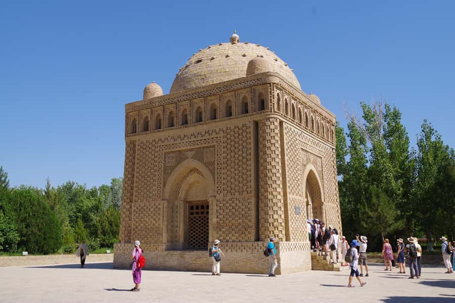 Bukhara: Full-Day Guided Tour with English-Speaking Guide - The Ark of Bukhara, a fortress and royal center