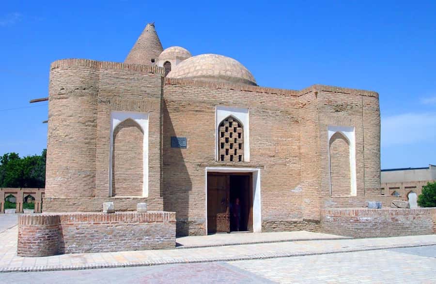 Bukhara: Full-Day Guided Tour with English-Speaking Guide - Ending at Lyabi Khauz