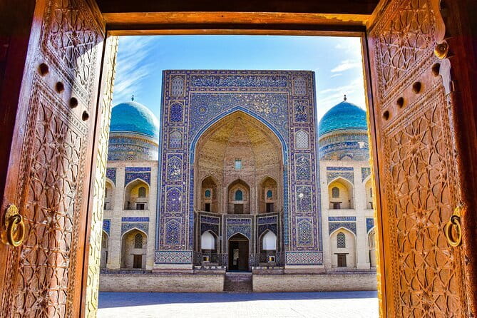 Bukhara Historical City Highlights Guided Walking Tour - Finishing at Poi Kalyan Mosque