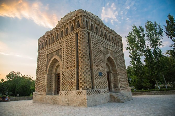 Bukhara One Day Tour - Departure From Tashkent - The Samanid and Chashma Ayub mausoleums