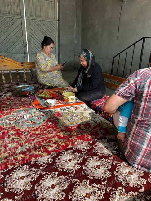 cooking traditional food in Samarkand with local people - Should you book the Ravot cooking visit?