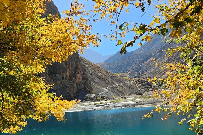 Day Tour from Samarkand Explore Panjakent and Seven Lakes - Leaving Samarkand and handling the border