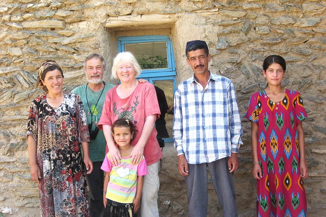 Desert yurt camp and Mountain tour - 3 days - Day one: pottery, Nurata, and the Kyzyl-Kum desert