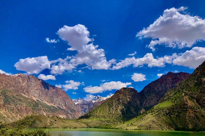From Samarkand: Day Trip to Tajikistan's Seven Lakes - Crossing from Uzbekistan into Tajikistan