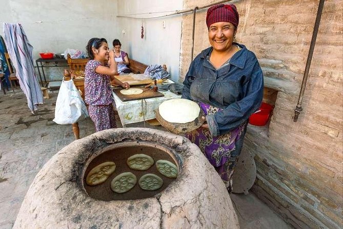 Master Class - Uzbek Bread (Khiva) - Shaping the Uzbek bread