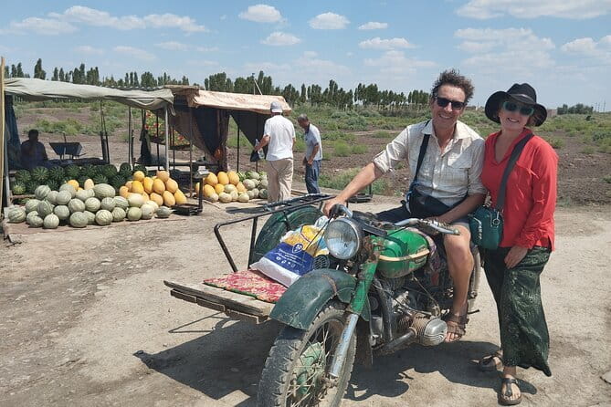 Private Daytrip to Muynak and Nukus - The long road from Khiva to Karakalpakstan