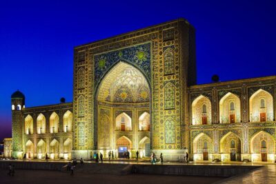 Historical Monuments Group Walking Tour