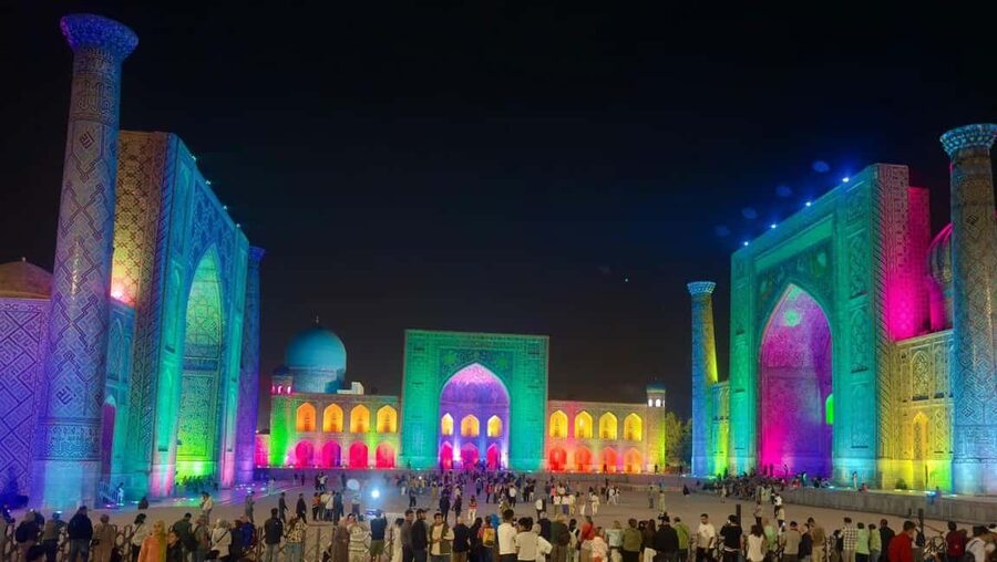 Samarkand Moonlight Tour: A Timeless Night Experience - Gur-e-Amir and the memory of Amir Temur