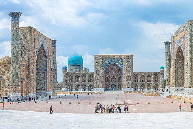 Samarkand One Day Tour - Departure From Tashkent - Bibi Khanym Mosque and the scale of ambition