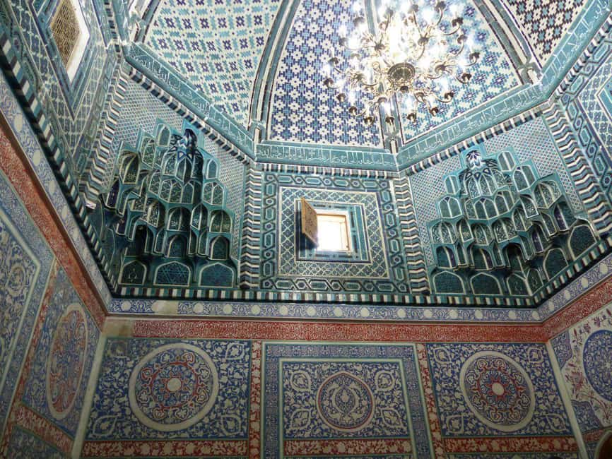 Sunset walking tour of Samarkand - Shah-i-Zinda after the crowds