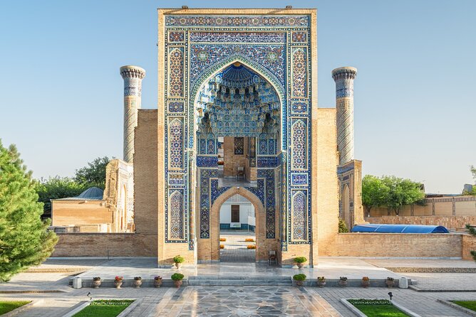 Tashkent City Tour with Hotel Pickup and Drop off - Two hours at Magic City or Tashkent City