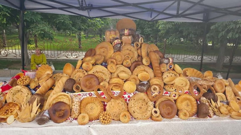 Tashkent: Hidden Gems Walking Tour with Local Snacks - Why this four-hour walk gives you a better first look at Tashkent