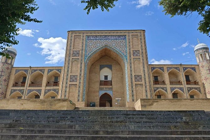 Tashkent Walking & Food Tour: Highlights + Local Flavors - The guides and the human side of the tour