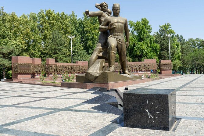 Tashkent Walking Tour with Local Lady / Gentleman - Start under Chorsu Bazaar’s blue dome