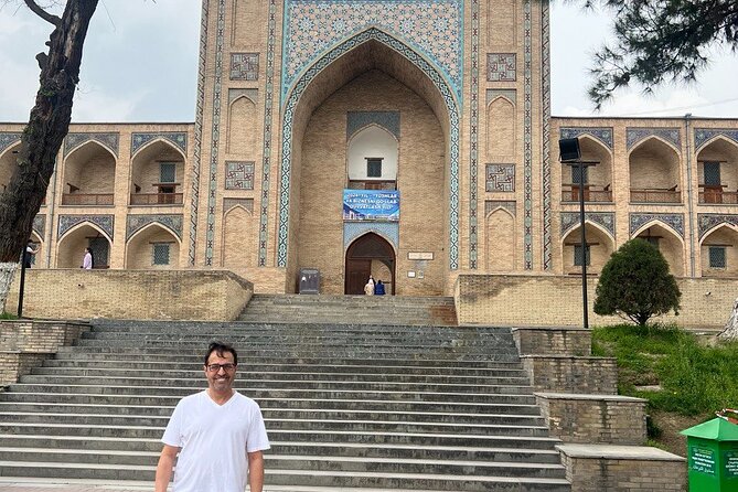 With John Private Tashkent city & Food tour - Besh Qozon Pilaf Center and the case for a large lunch